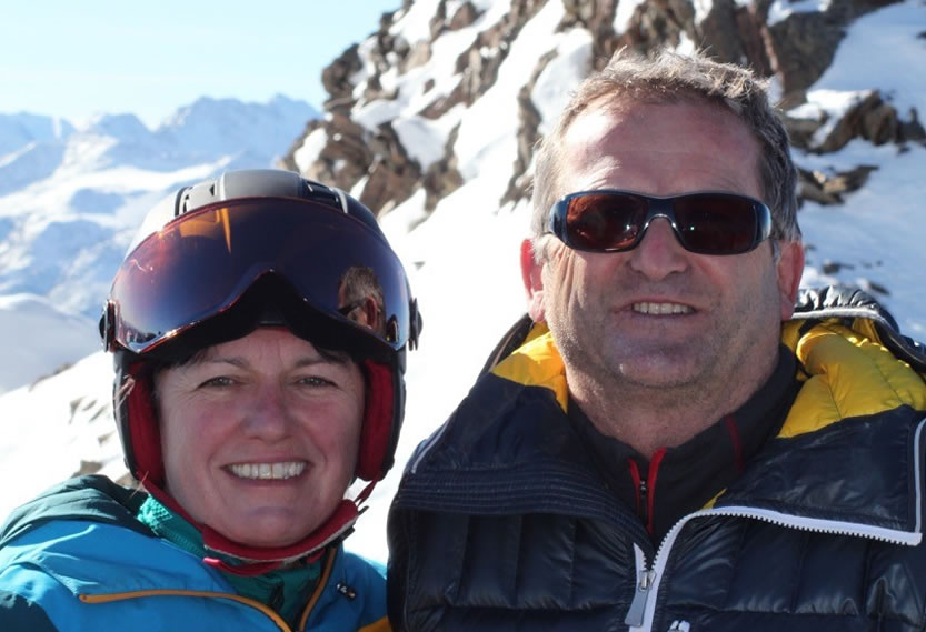 Mathilde und Peter beim Skifahren